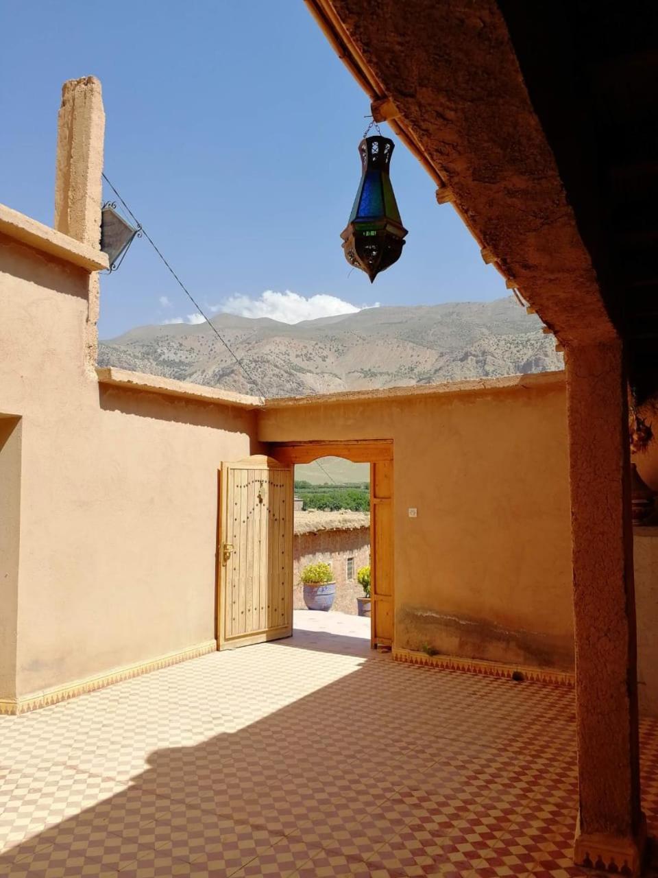 Kasbah Ait Bouguemez Hotel Agouti Ngoại thất bức ảnh
