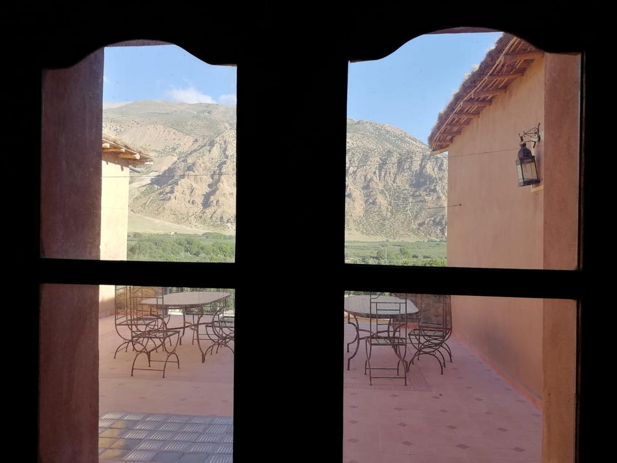 Kasbah Ait Bouguemez Hotel Agouti Ngoại thất bức ảnh